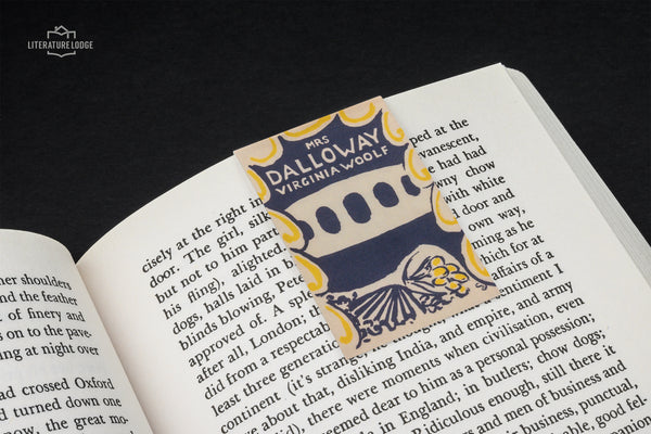 Magnetic Bookmark: "Mrs. Dalloway" by Virginia Woolf